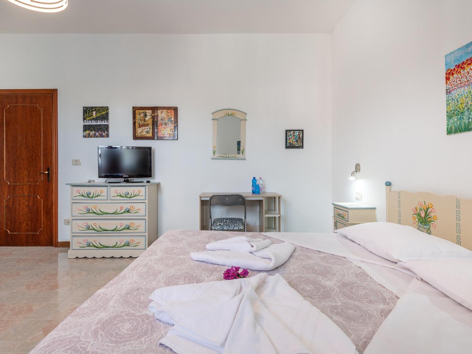 Bed and Breakfast Il Giardino Dell'Arte Capoterra Habitación foto